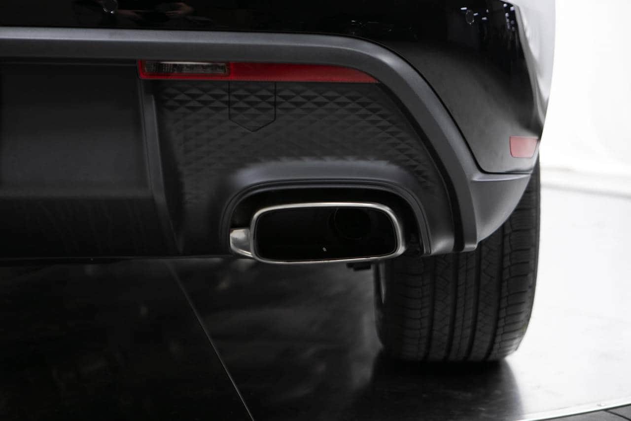 Thumbnail: 2026 Porsche Macan - 17