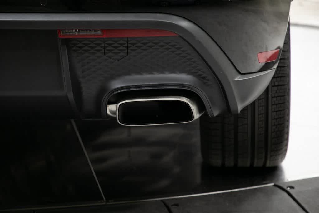 Thumbnail: 2025 Porsche Macan - 38