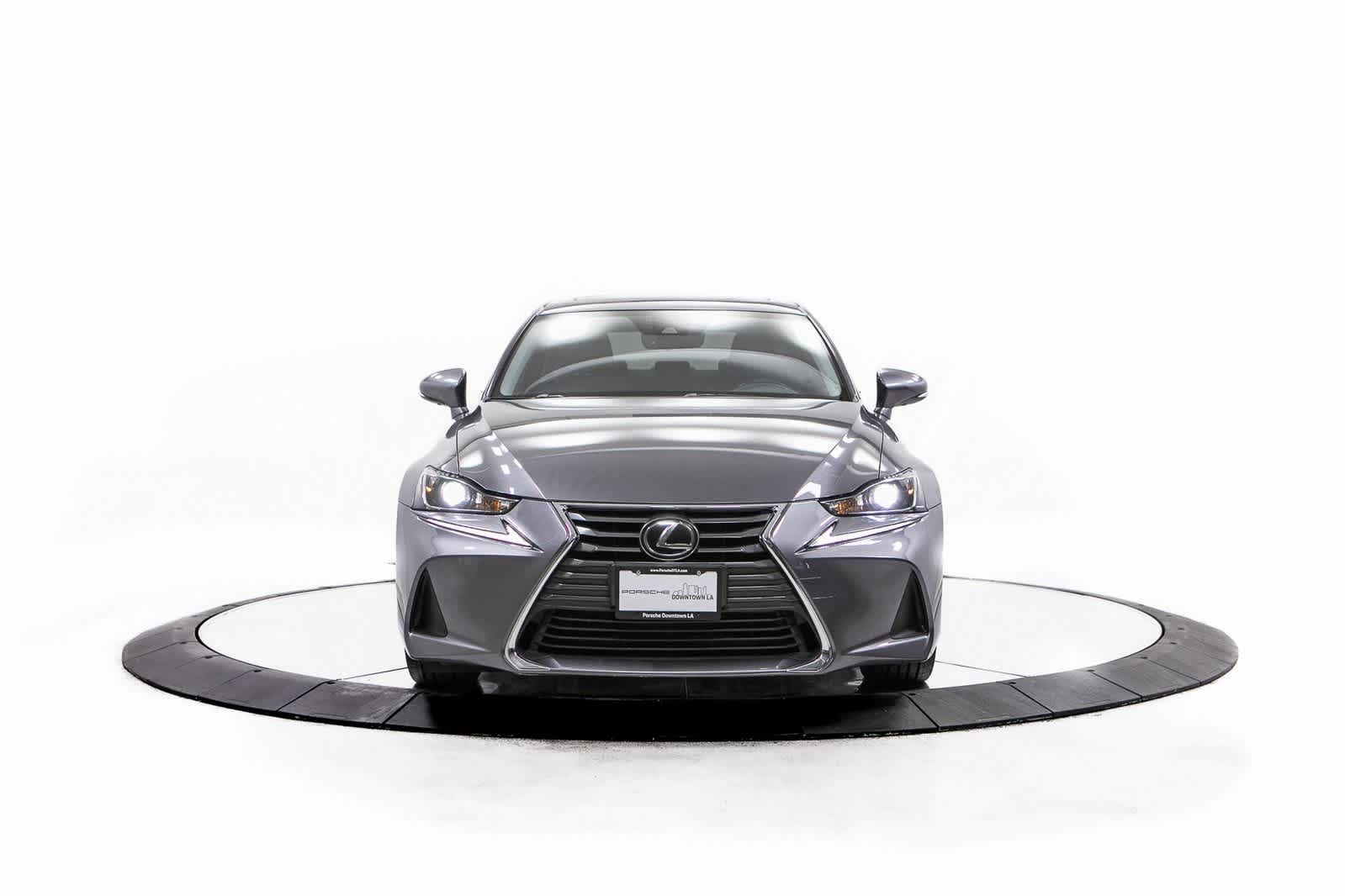 Thumbnail: 2019 Lexus IS - 10