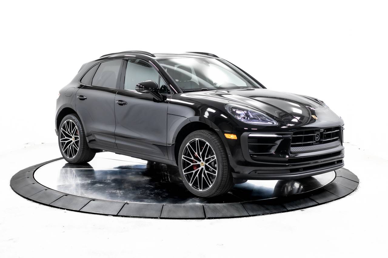 Thumbnail: 2025 Porsche Macan - 11