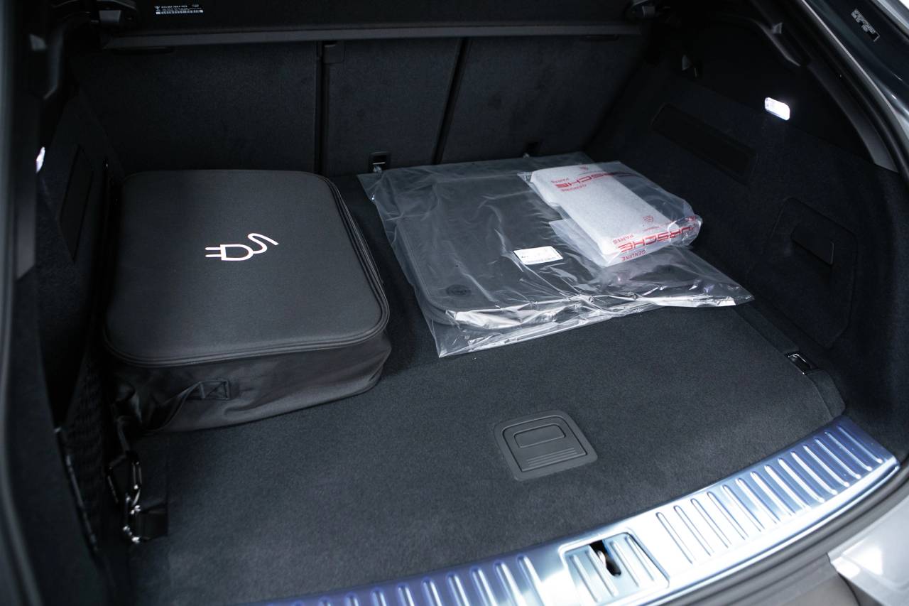 Thumbnail: 2026 Porsche  - 39