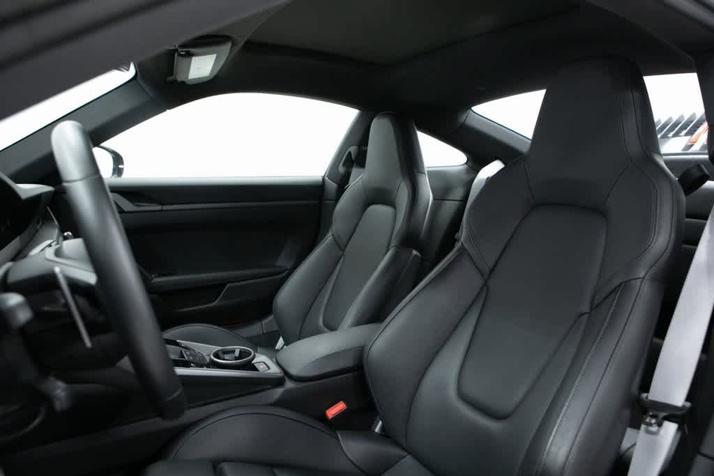 Thumbnail: 2024 Porsche 911 - 5