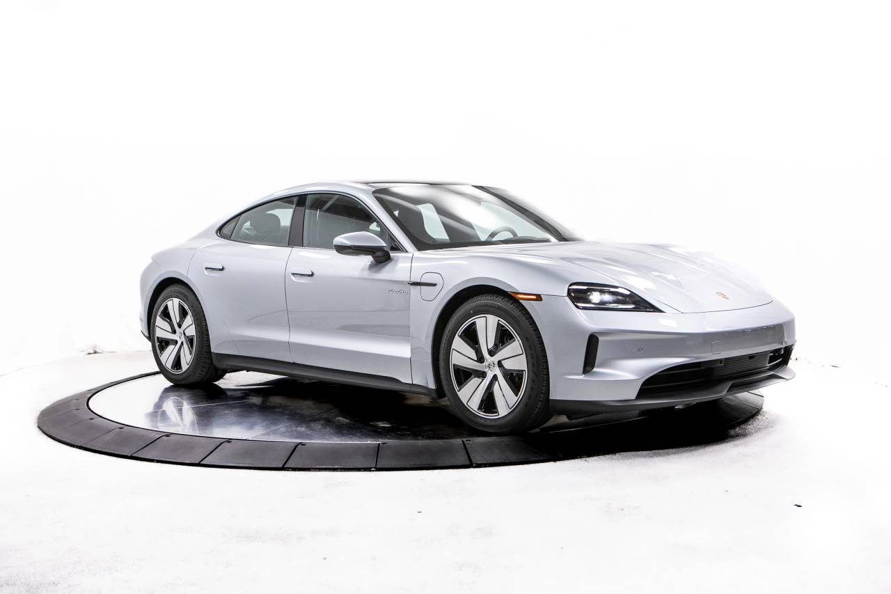 Thumbnail: 2025 Porsche Taycan - 9