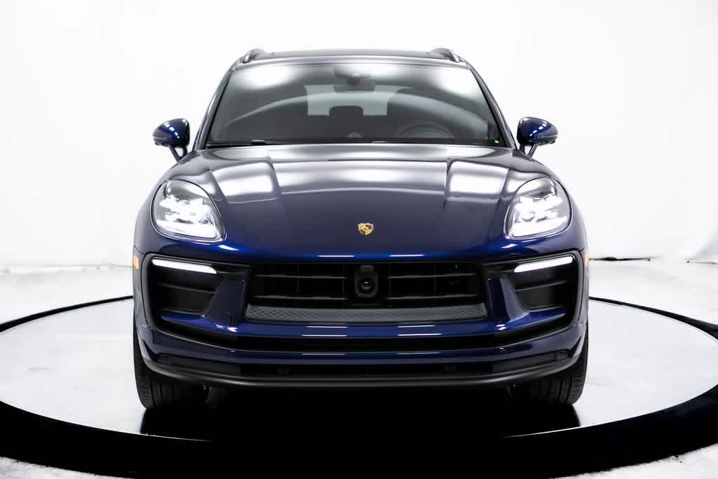 Thumbnail: 2025 Porsche Macan - 10
