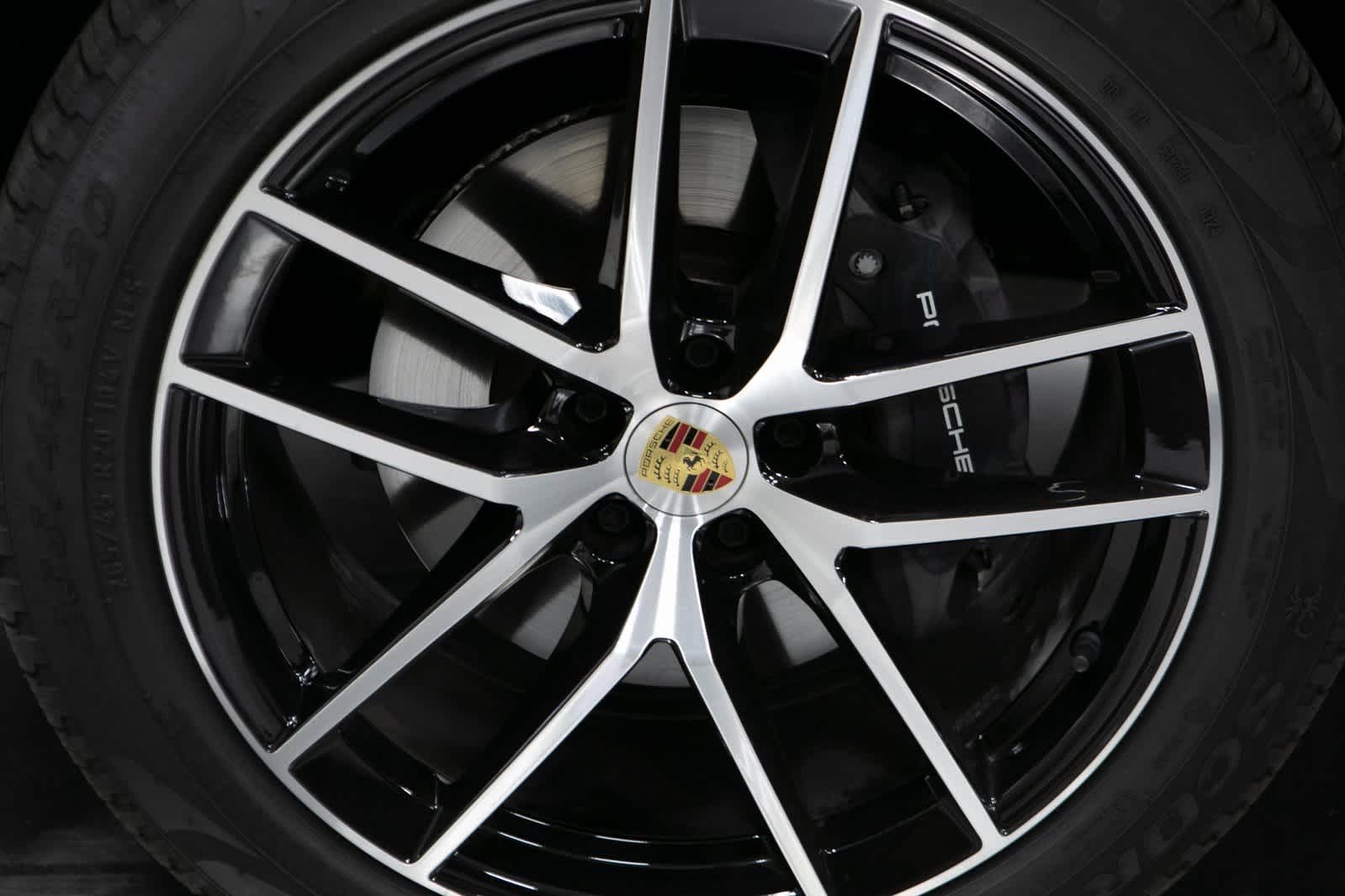 Thumbnail: 2025 Porsche Macan - 11