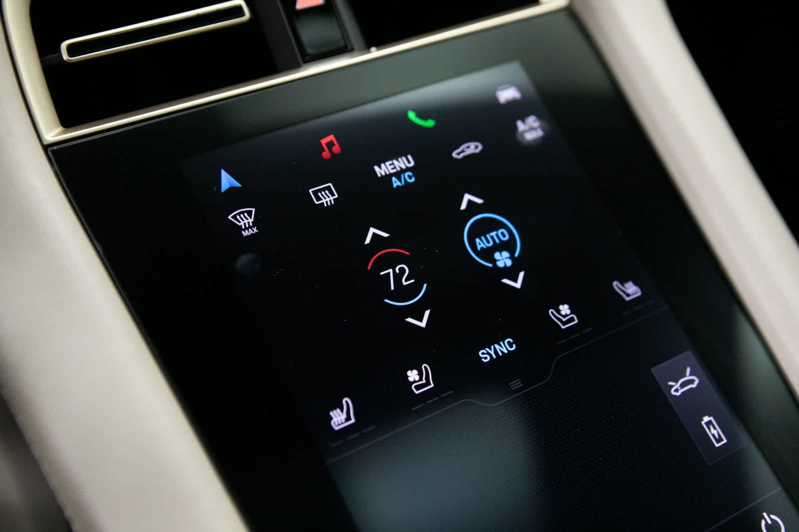 Thumbnail: 2024 Porsche Taycan - 29