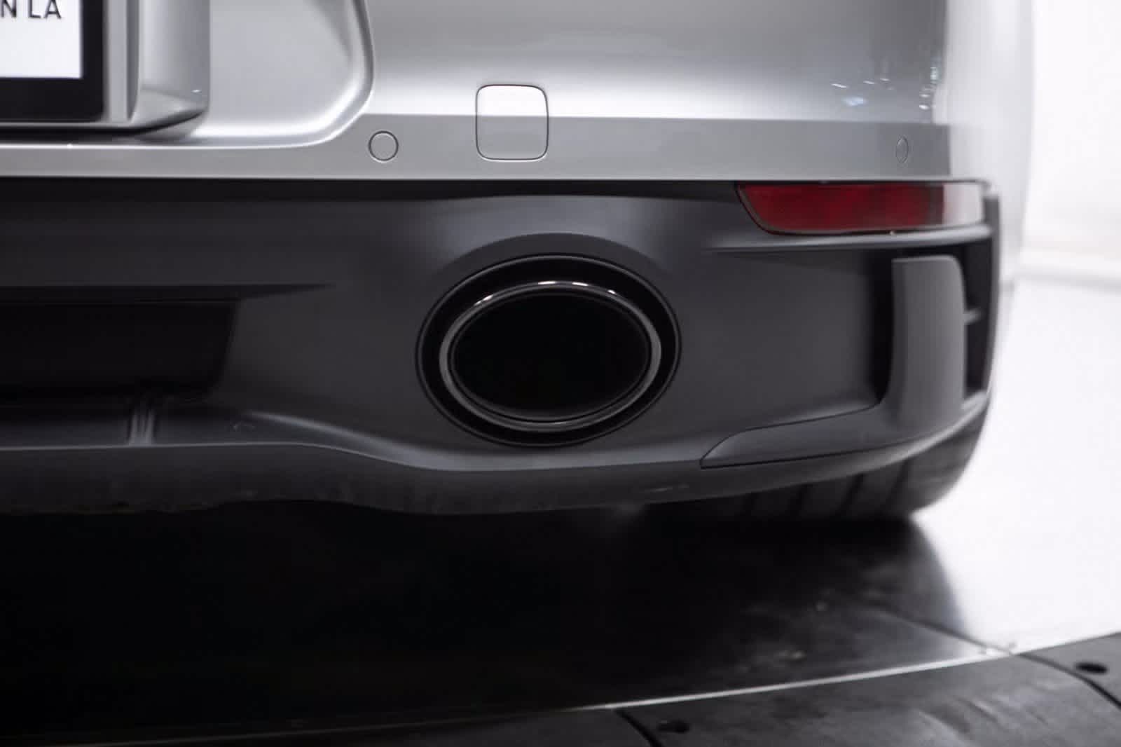 Thumbnail: 2024 Porsche 911 - 35