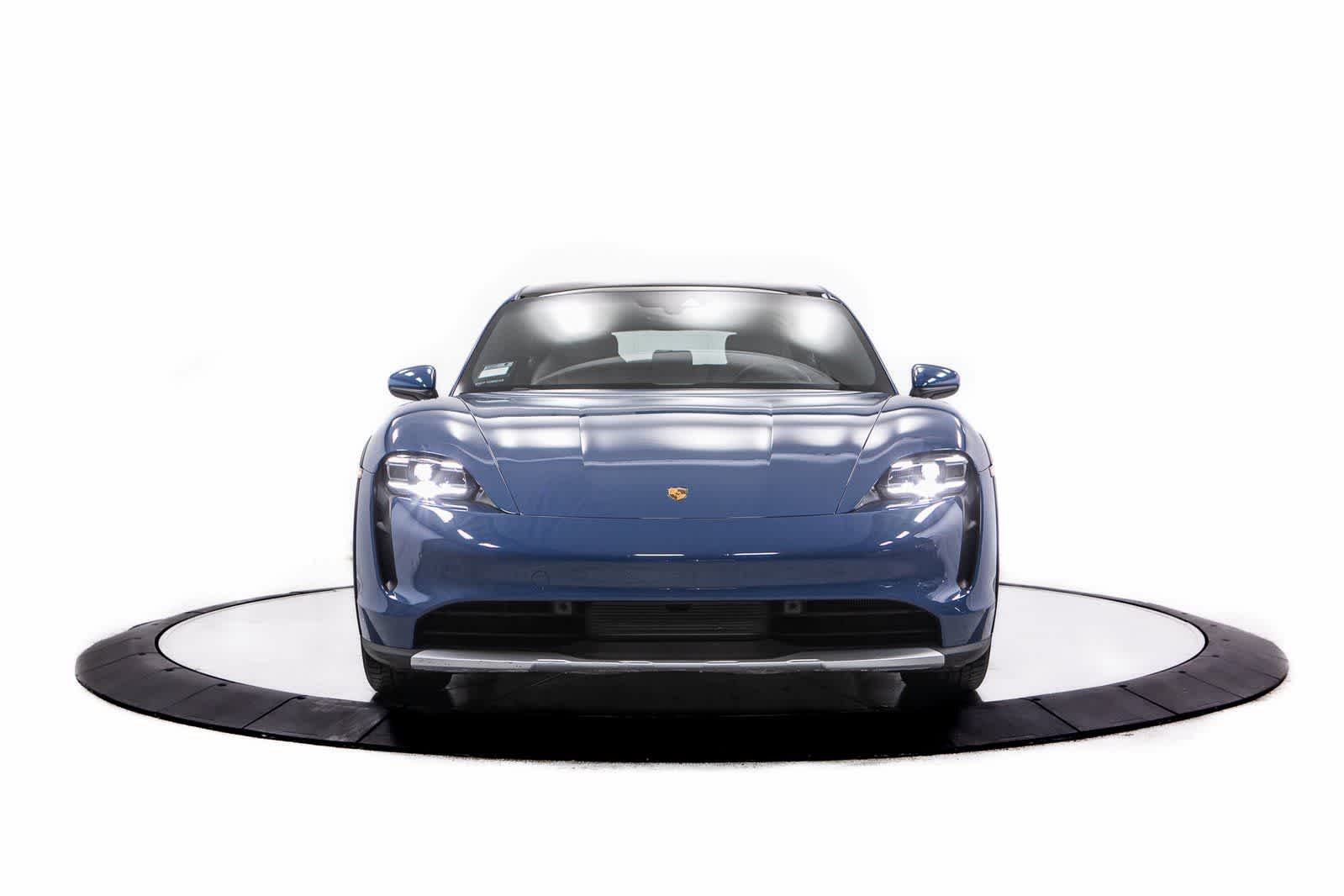 Thumbnail: 2023 Porsche Taycan - 10