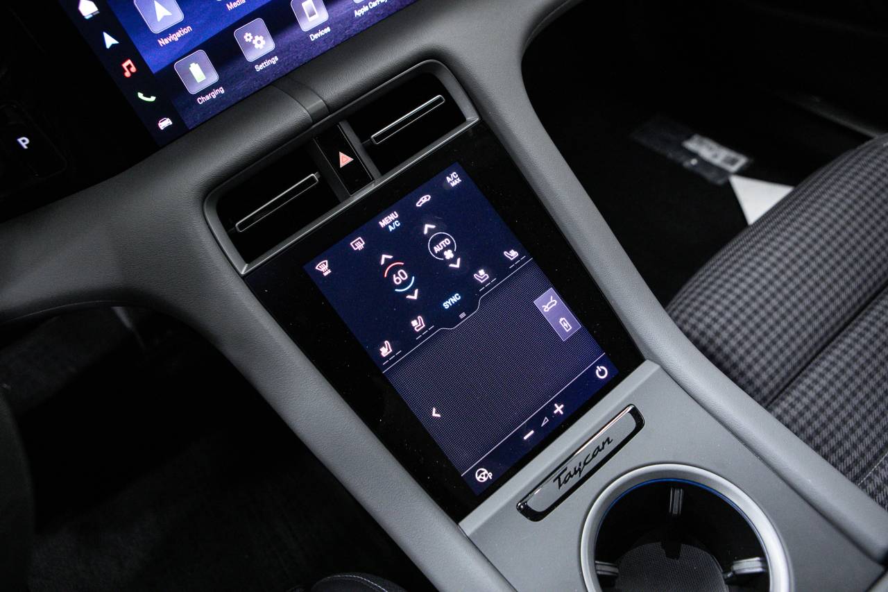 Thumbnail: 2026 Porsche Taycan - 28