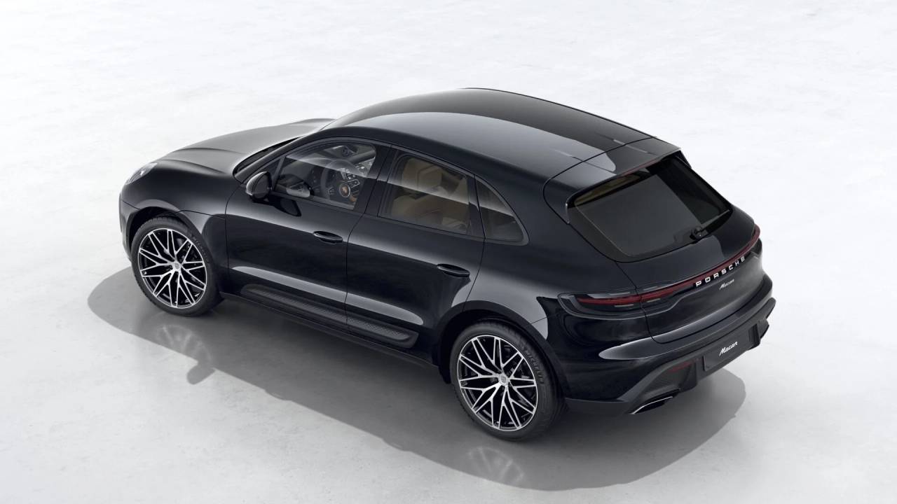 Thumbnail: 2026 Porsche Macan - 4