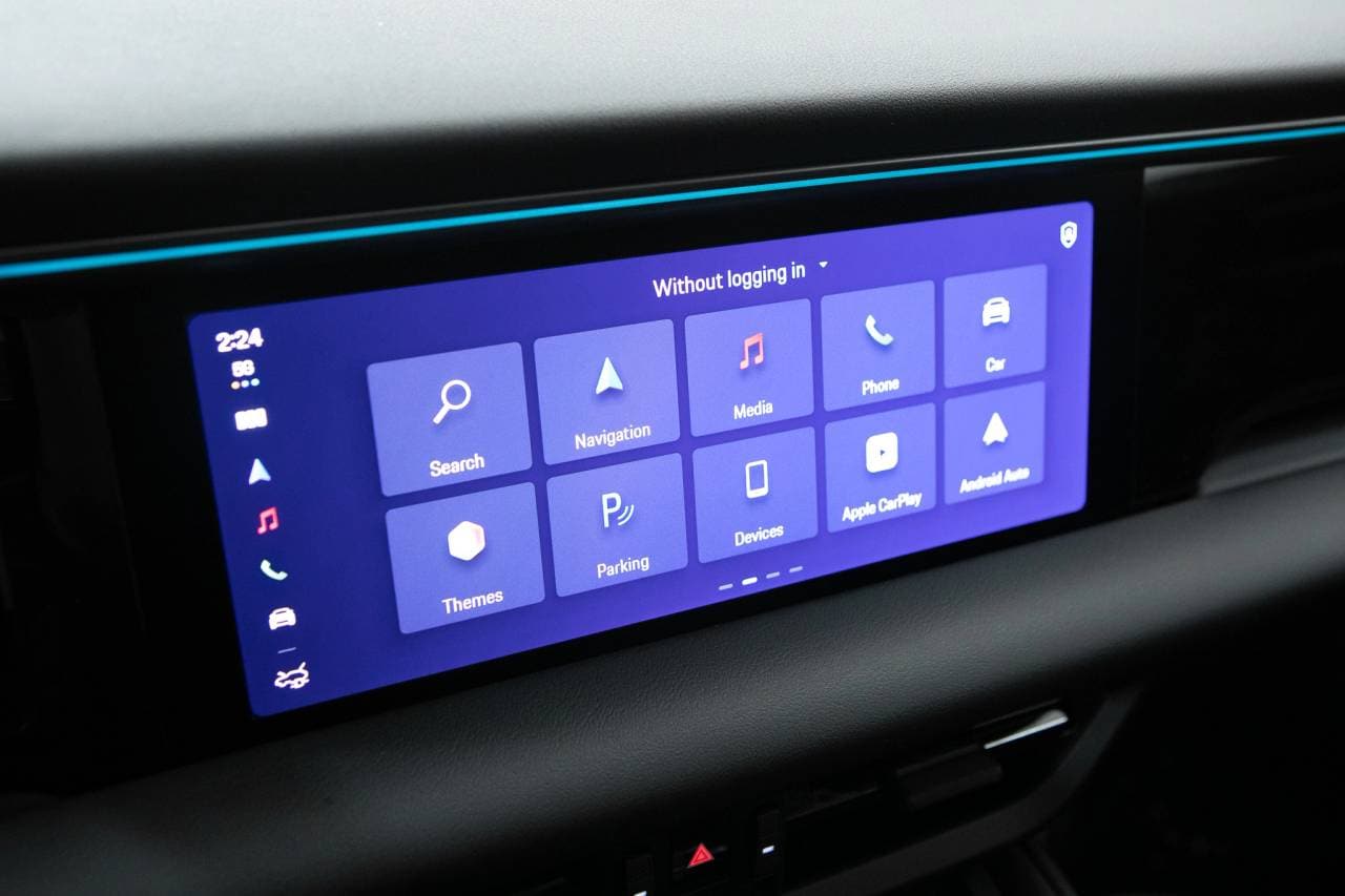 Thumbnail: 2026 Porsche Macan - 22