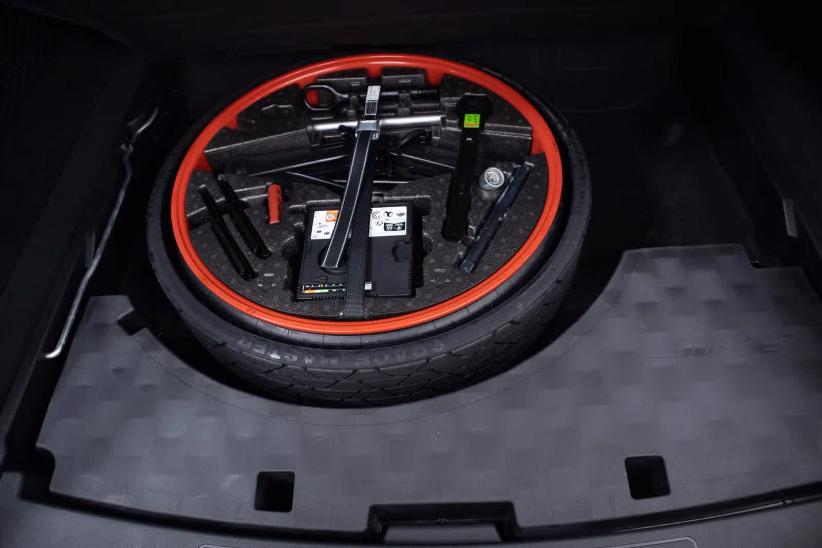 Thumbnail: 2025 Porsche Cayenne - 38