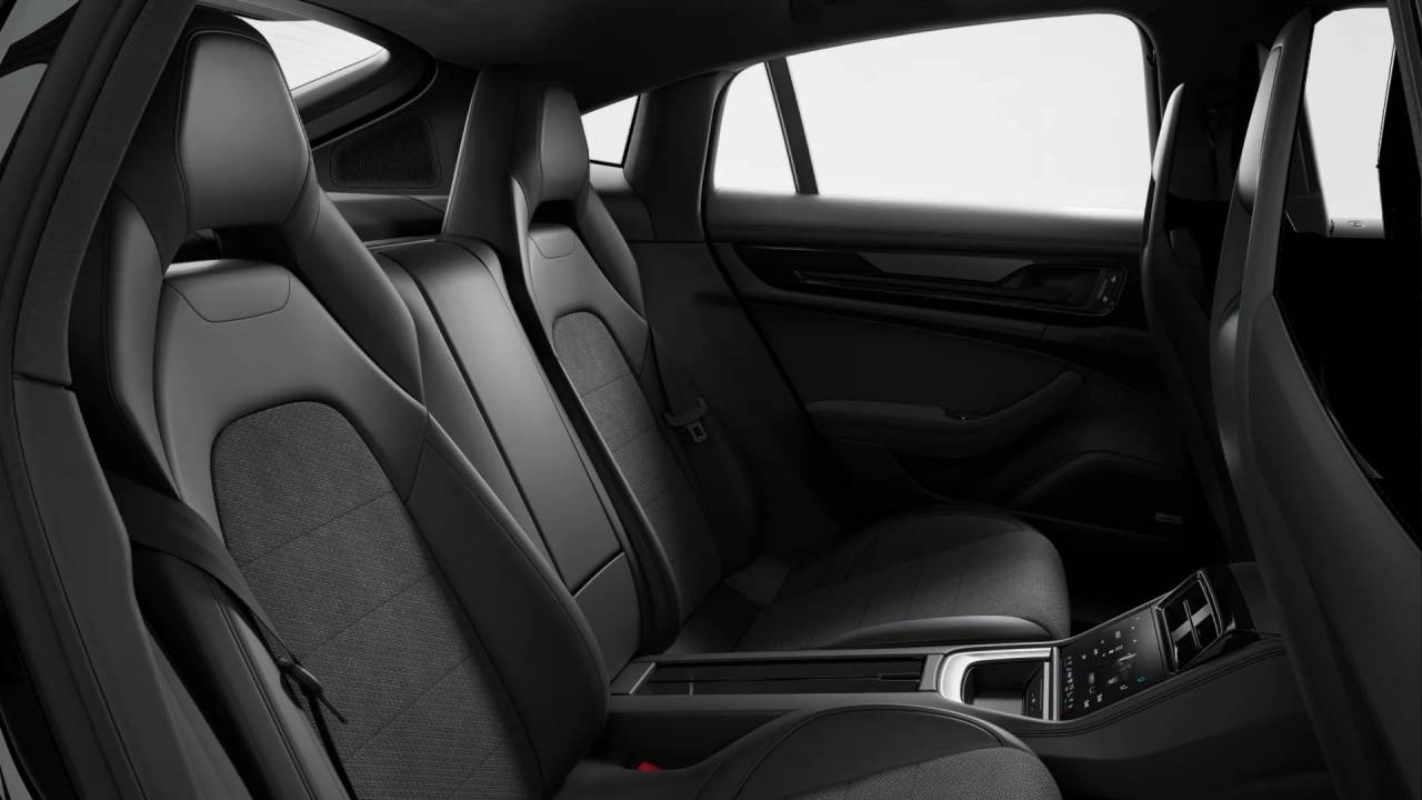 Thumbnail: 2026 Porsche Panamera - 11