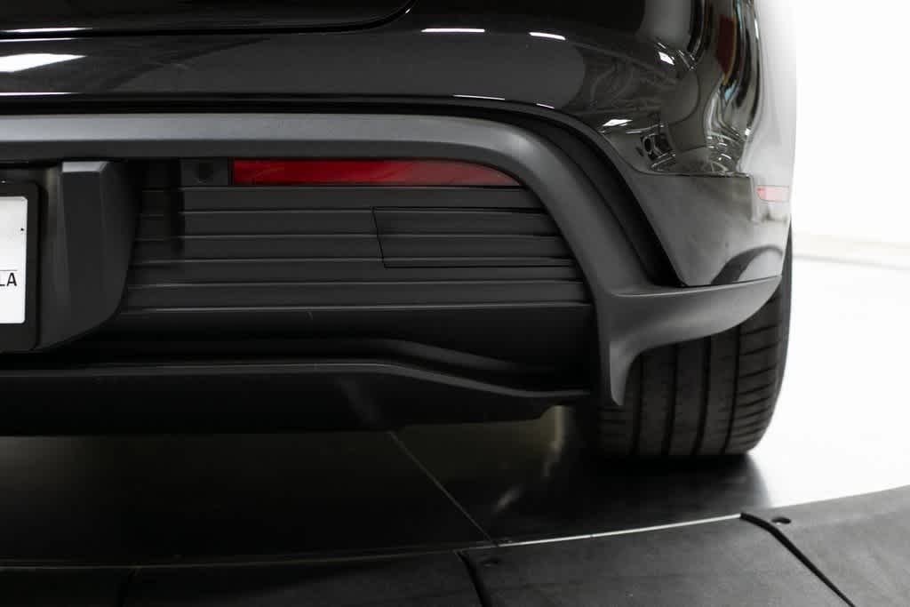 Thumbnail: 2025 Porsche Taycan - 39