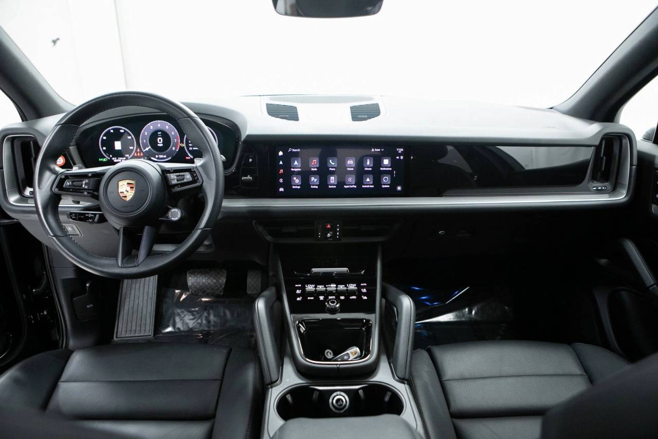 Thumbnail: 2026 Porsche Cayenne - 20