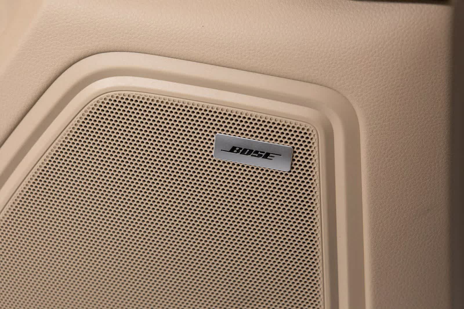 Thumbnail: 2026 Porsche Macan - 26