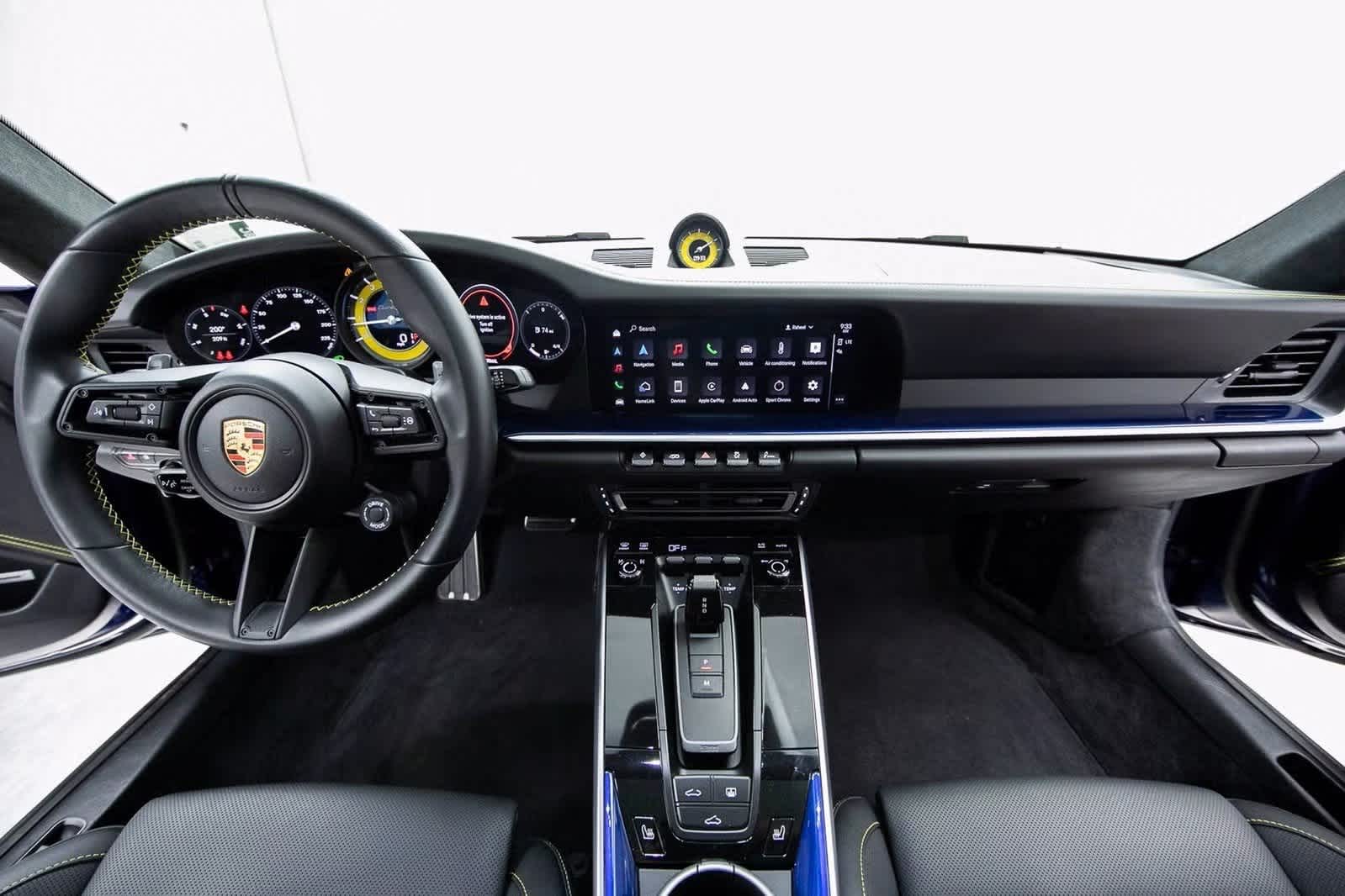 Thumbnail: 2023 Porsche 911 - 13