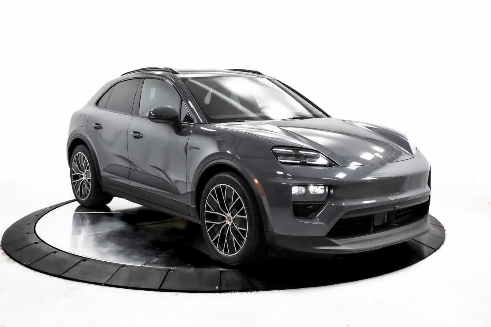 Thumbnail: 2025 Porsche Macan - 9