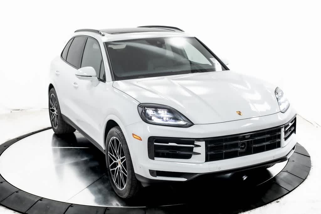 Thumbnail: 2025 Porsche Cayenne - 24