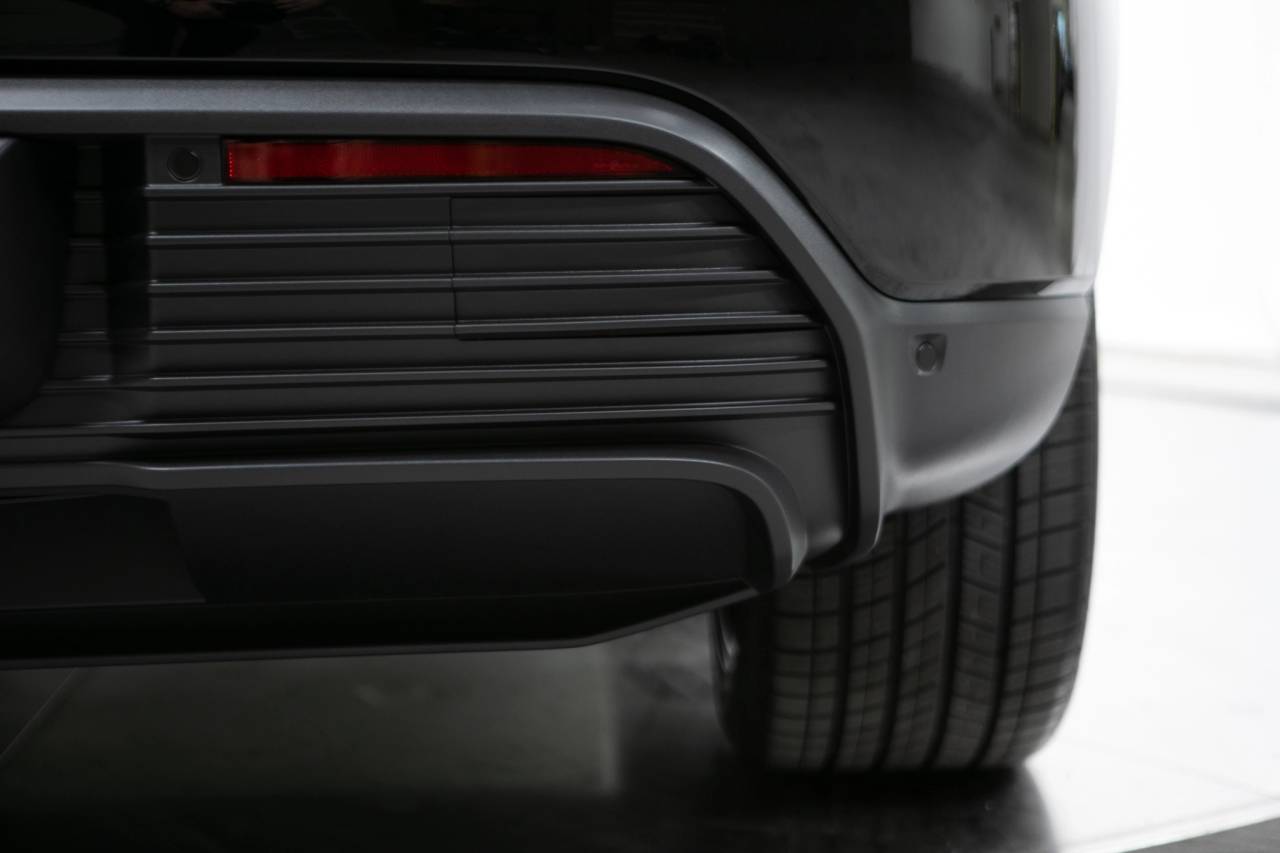 Thumbnail: 2026 Porsche Macan - 17