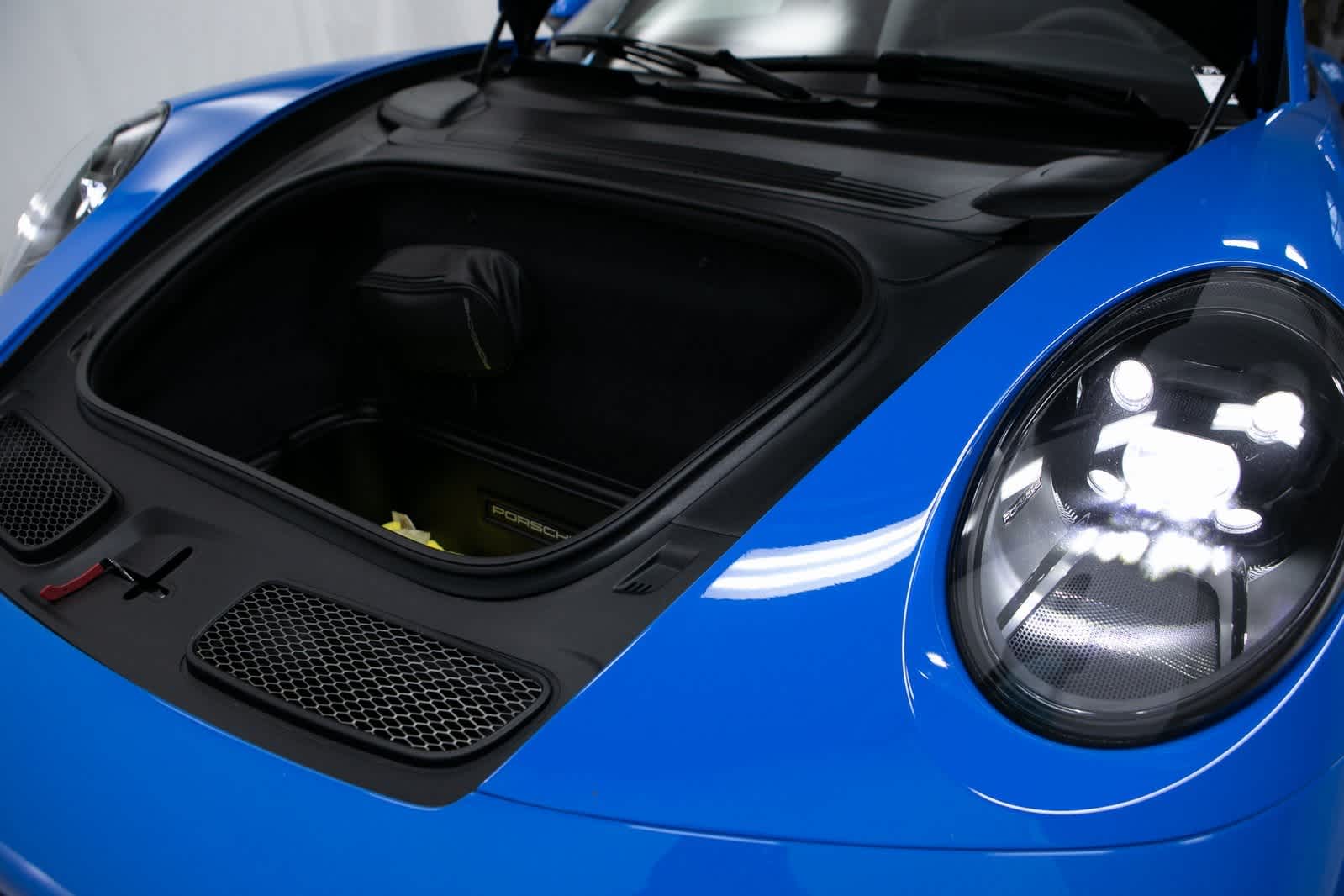 Thumbnail: 2022 Porsche 911 - 27