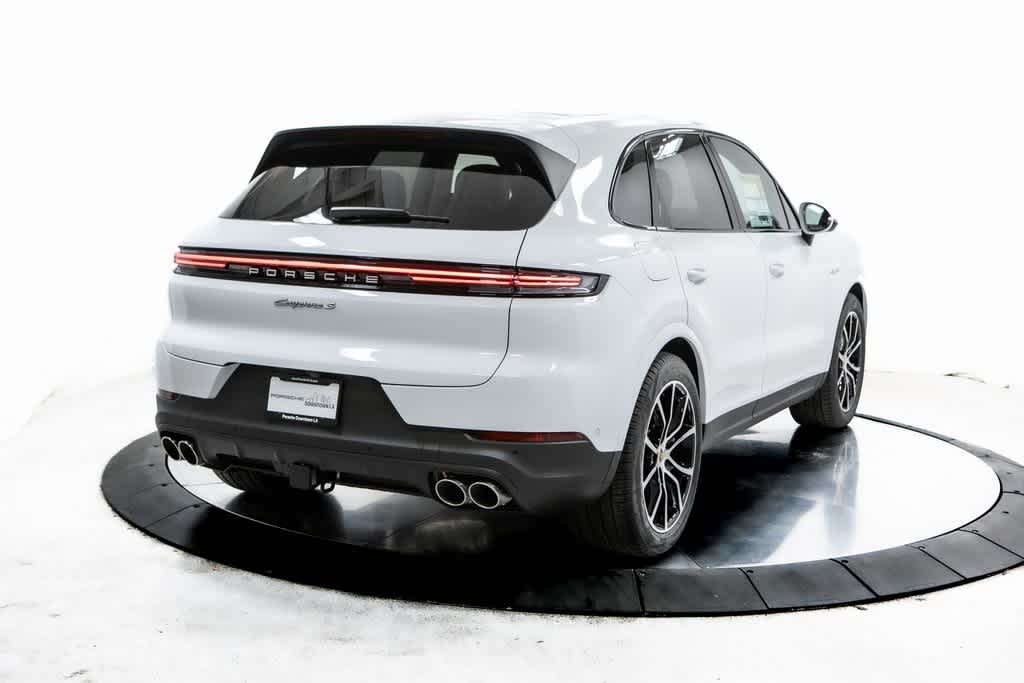Thumbnail: 2025 Porsche Cayenne - 7