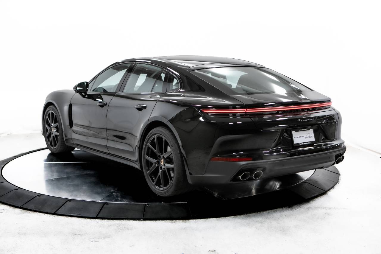 Thumbnail: 2025 Porsche Panamera - 3