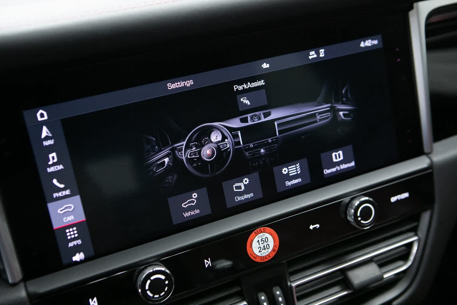 Thumbnail: 2024 Porsche Macan - 15