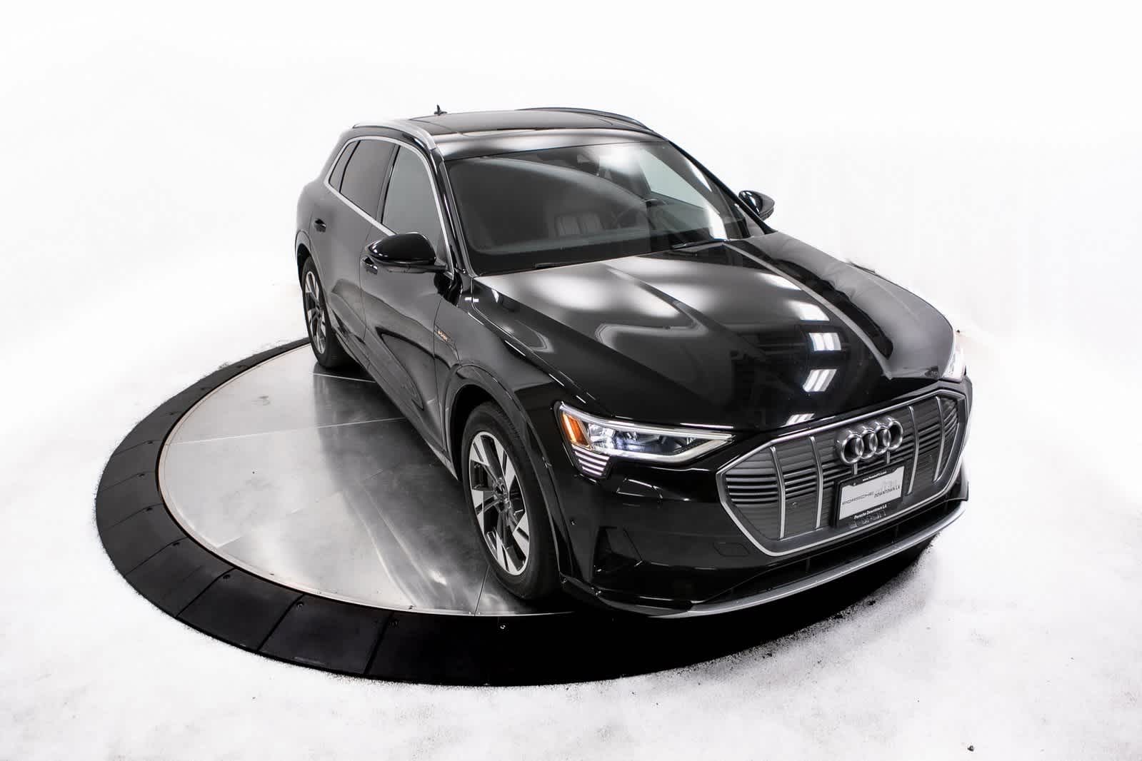 Thumbnail: 2022 Audi e-tron - 37