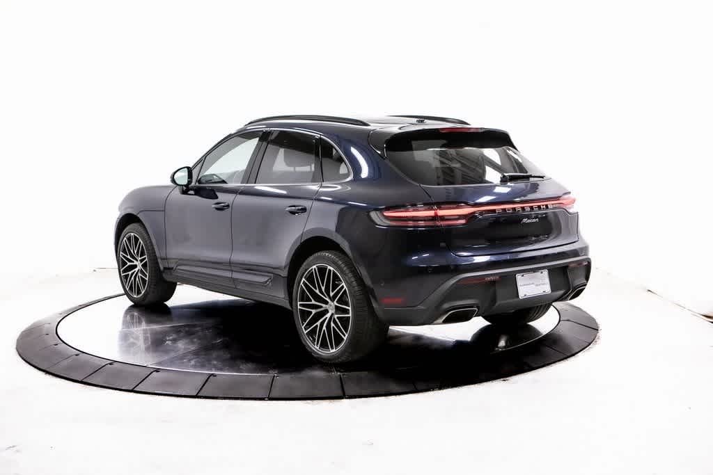 2023 Porsche Macan Base photo 3