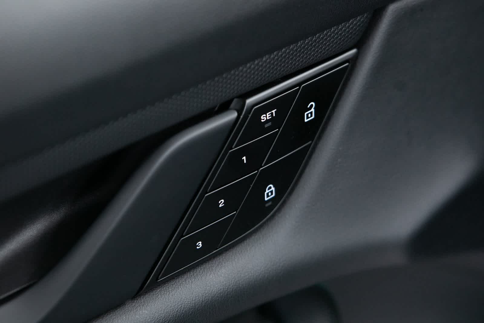 Thumbnail: 2024 Porsche Taycan - 19