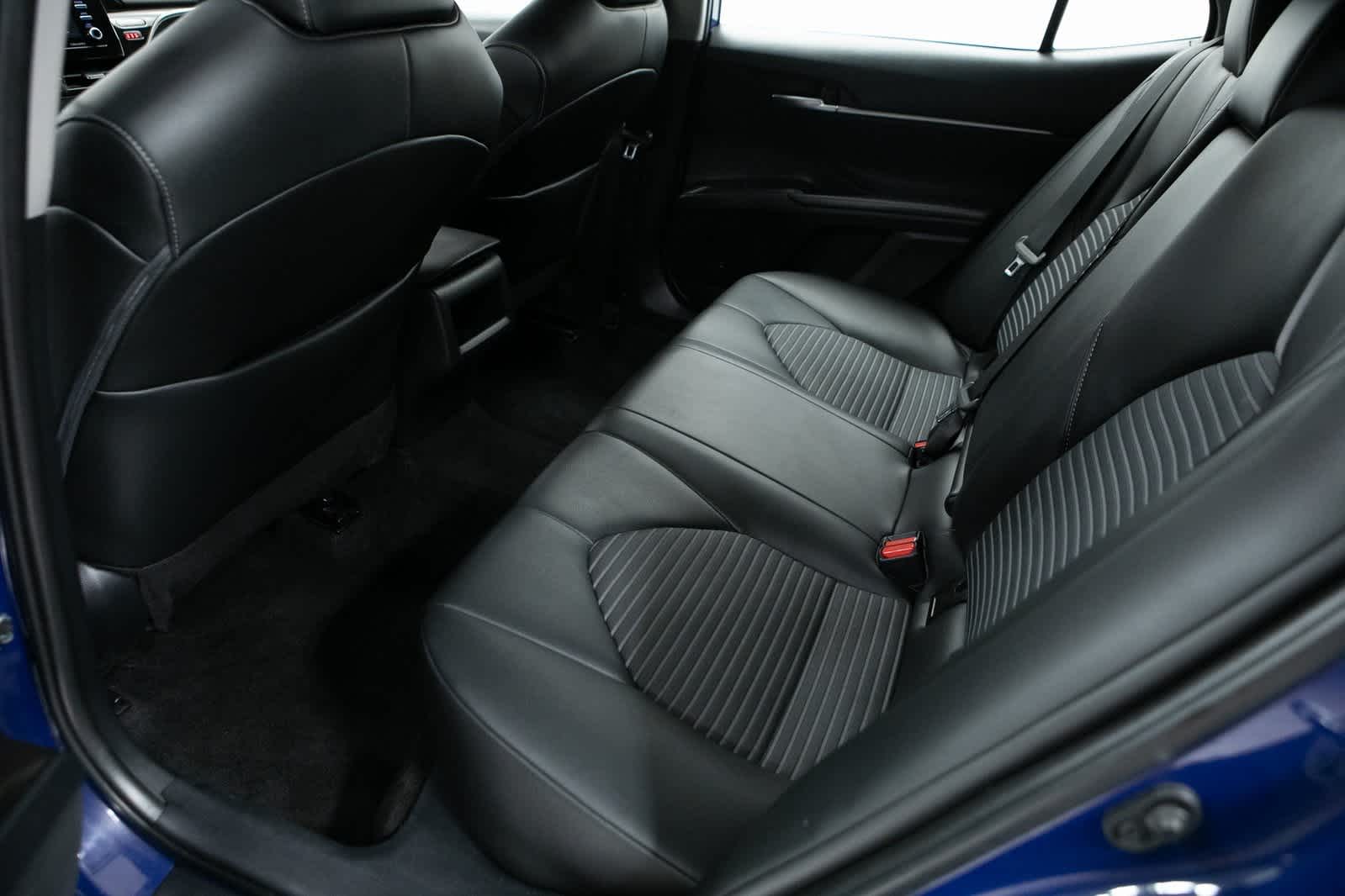 Thumbnail: 2023 Toyota Camry - 24