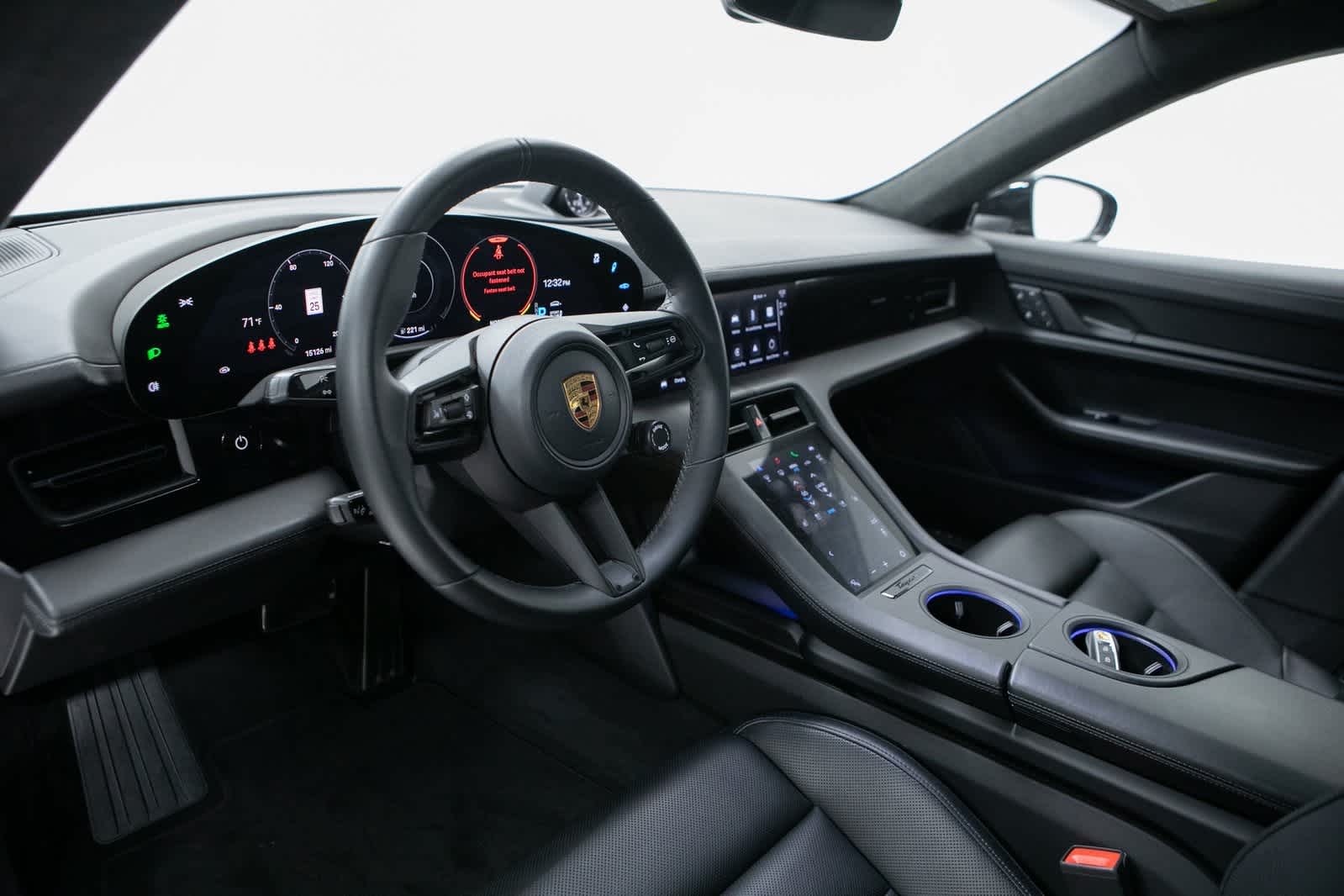 Thumbnail: 2022 Porsche Taycan - 4