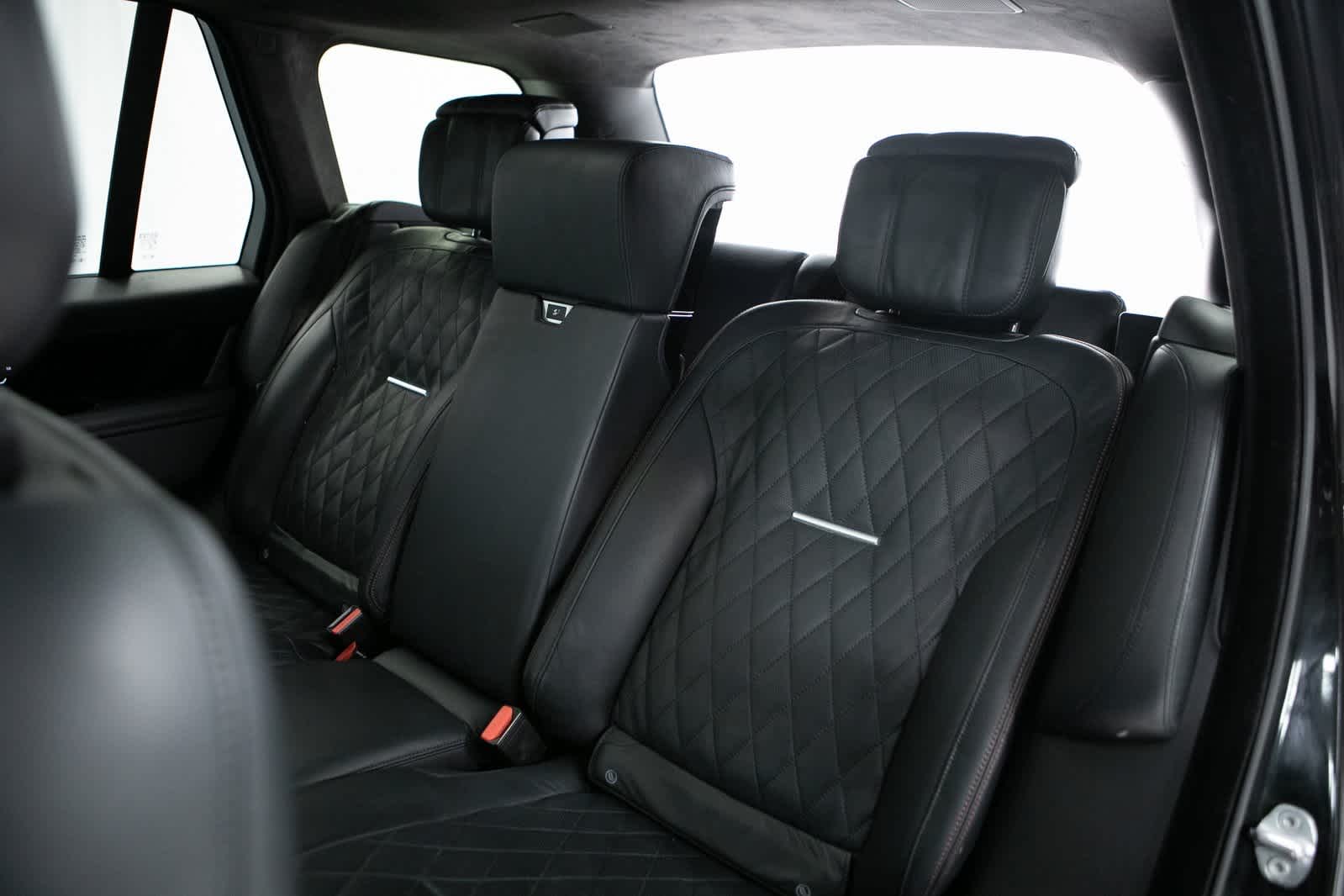 Thumbnail: 2021 Land Rover Range Rover - 28