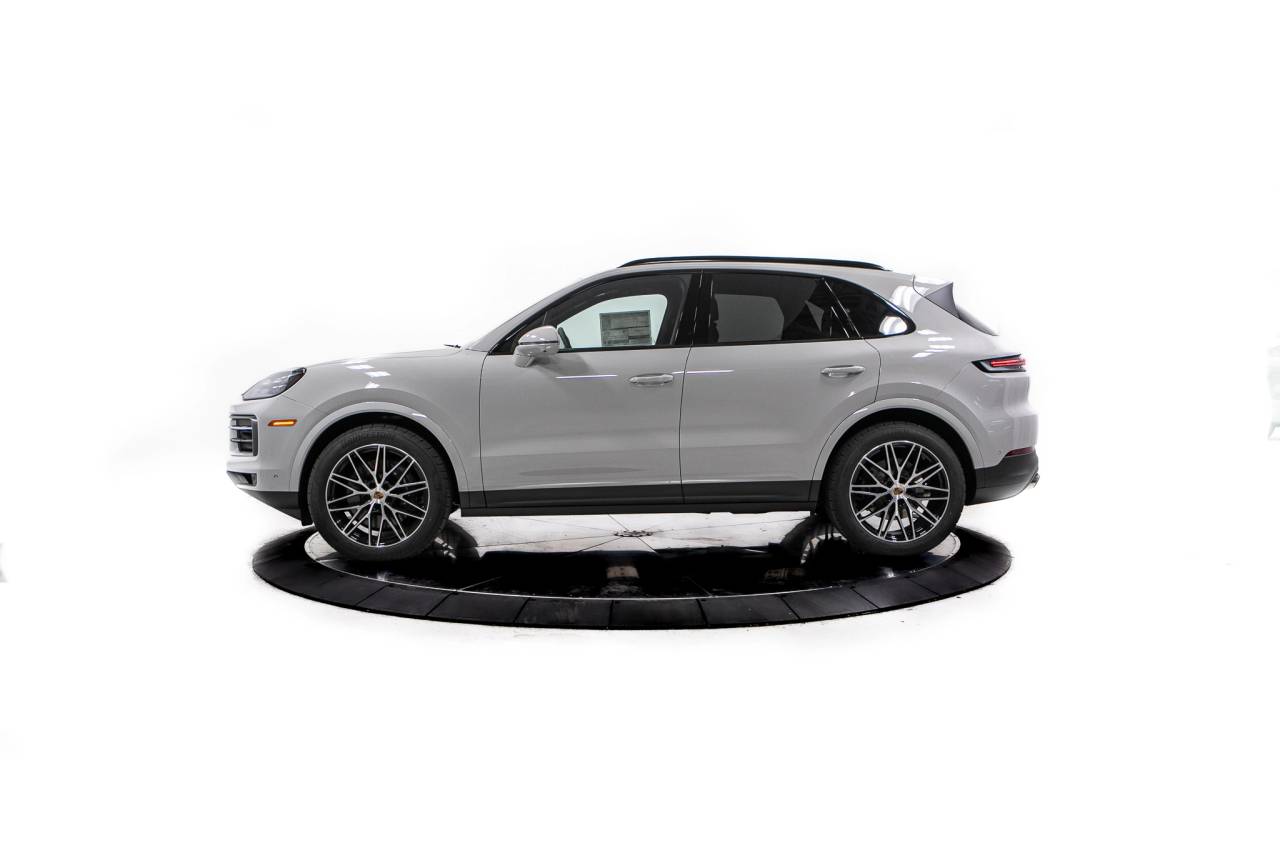 Thumbnail: 2026 Porsche Cayenne - 2