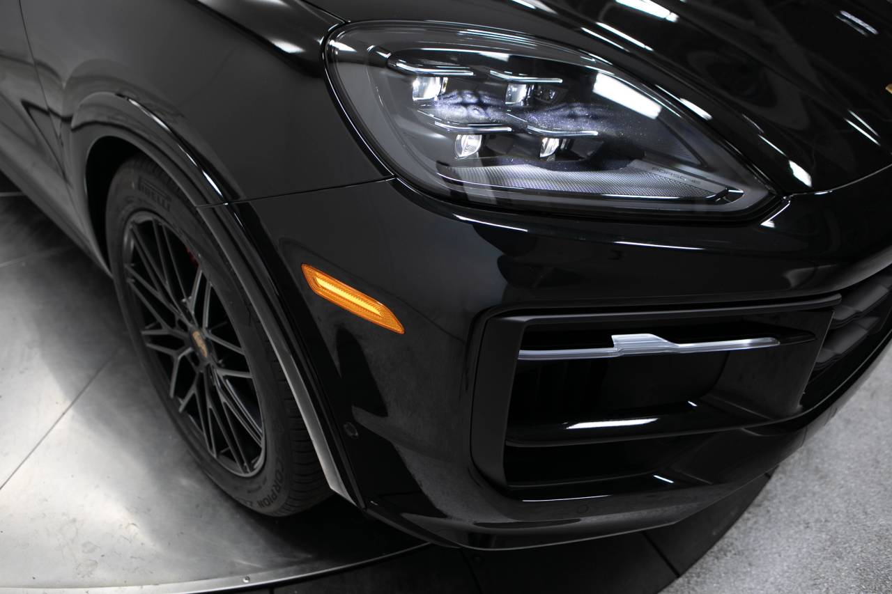 Thumbnail: 2026 Porsche  - 12