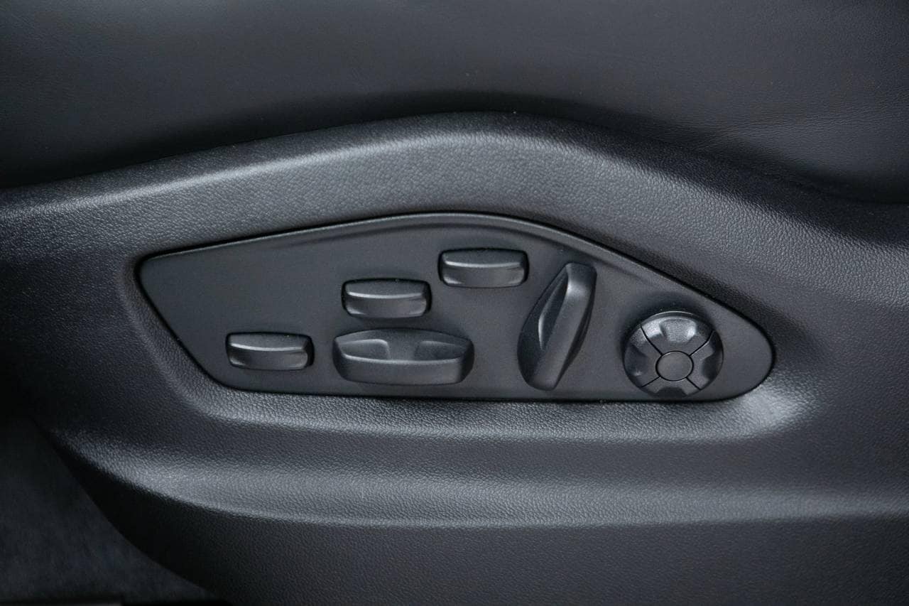 Thumbnail: 2026 Porsche  - 26