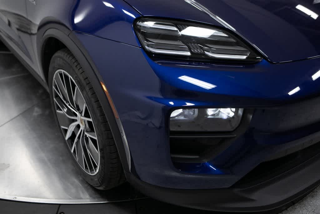 Thumbnail: 2025 Porsche Macan - 12
