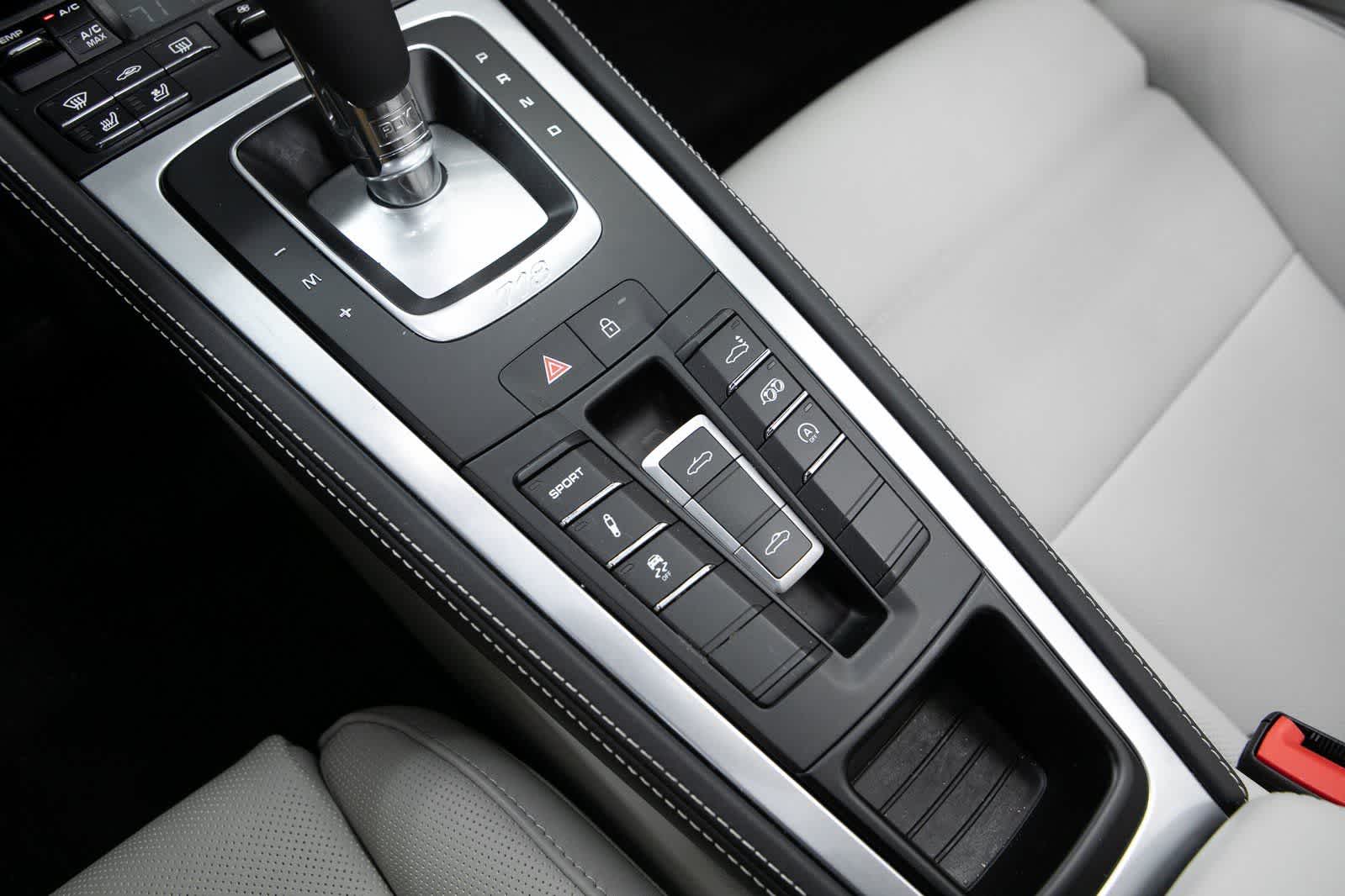 Thumbnail: 2025 Porsche 718 Boxster - 22