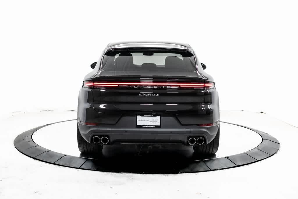 Thumbnail: 2025 Porsche  - 6