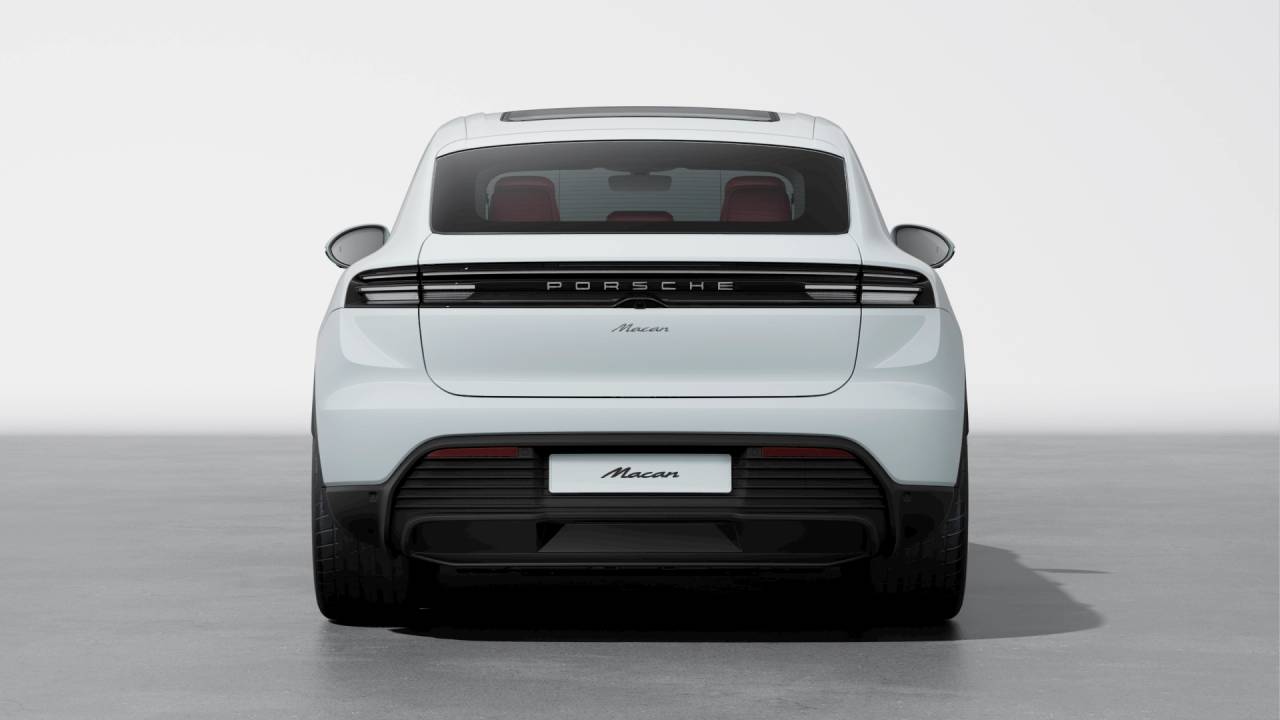 Thumbnail: 2026 Porsche Macan - 7