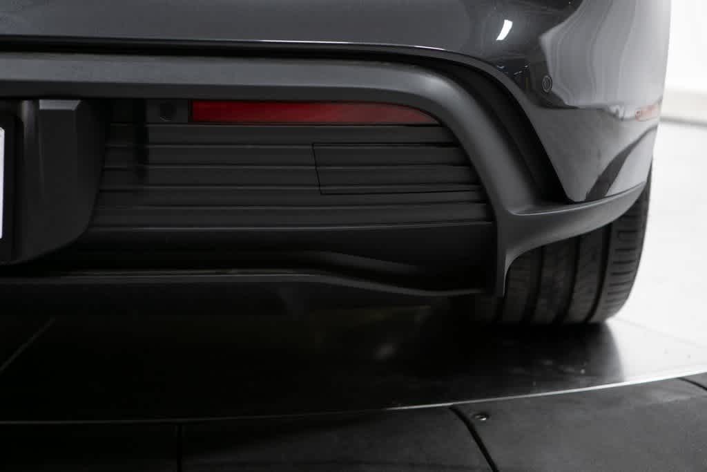 Thumbnail: 2025 Porsche Taycan - 39