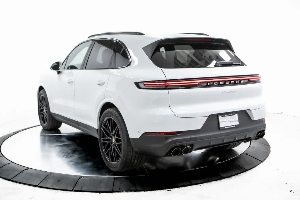 Thumbnail: 2025 Porsche Cayenne - 3