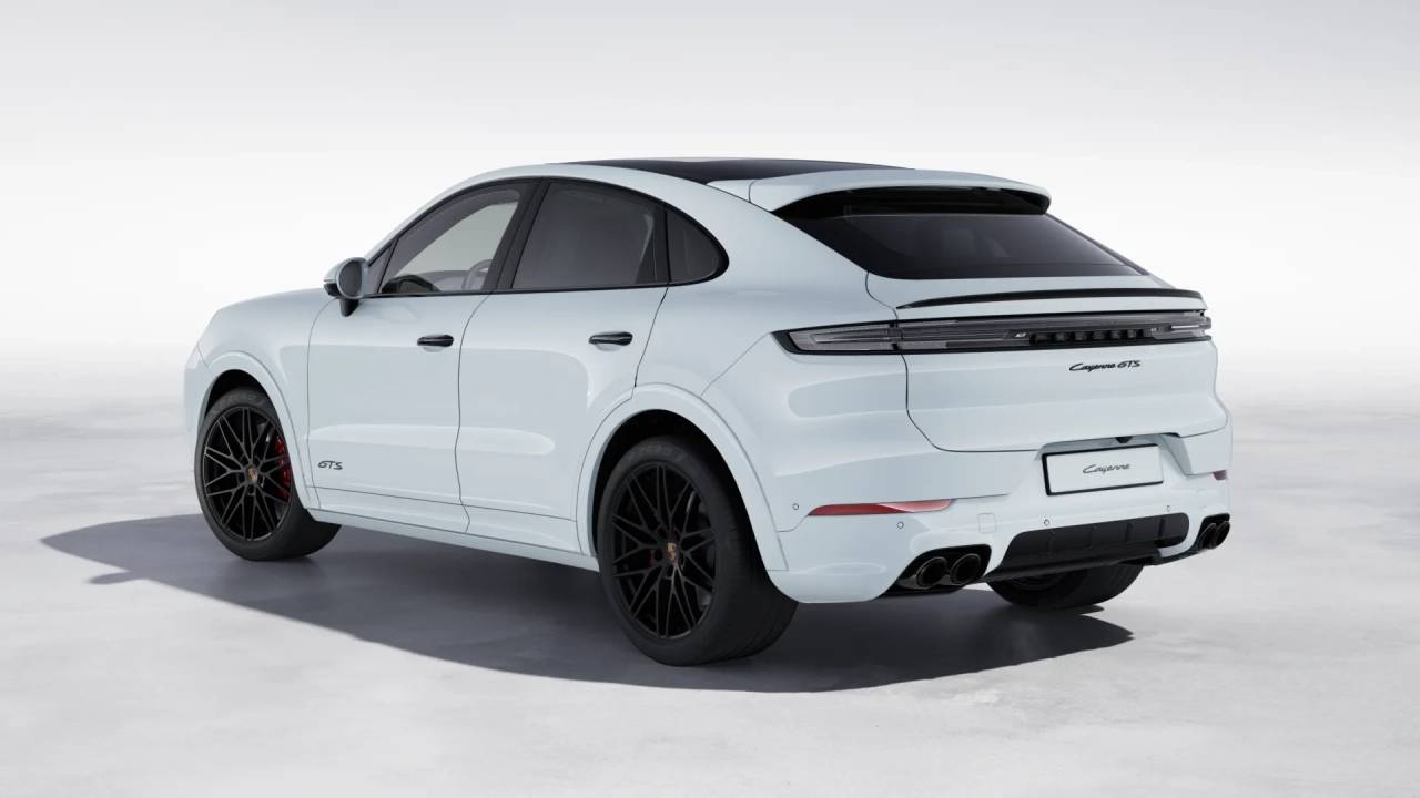 2026 Porsche Cayenne Coupe GTS photo 3