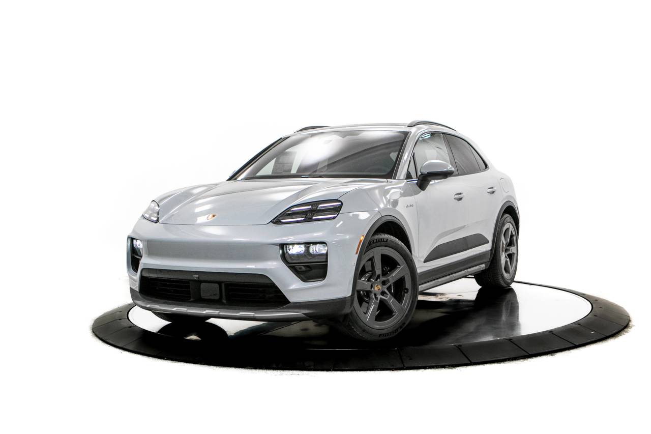 Thumbnail: 2026 Porsche Macan - 1