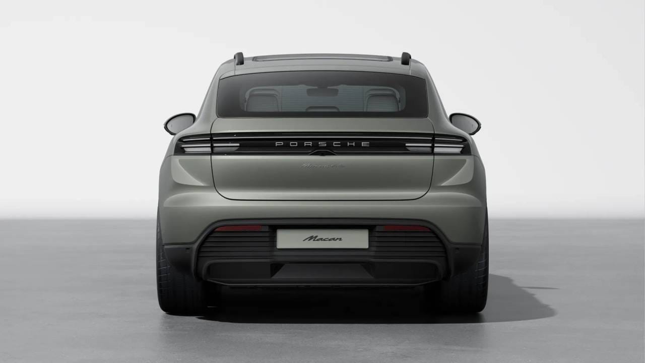 Thumbnail: 2025 Porsche Macan - 8