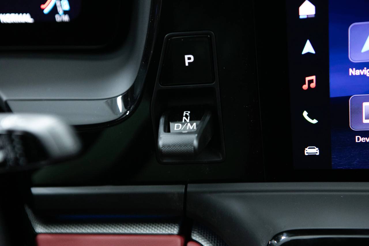 Thumbnail: 2026 Porsche Panamera - 32