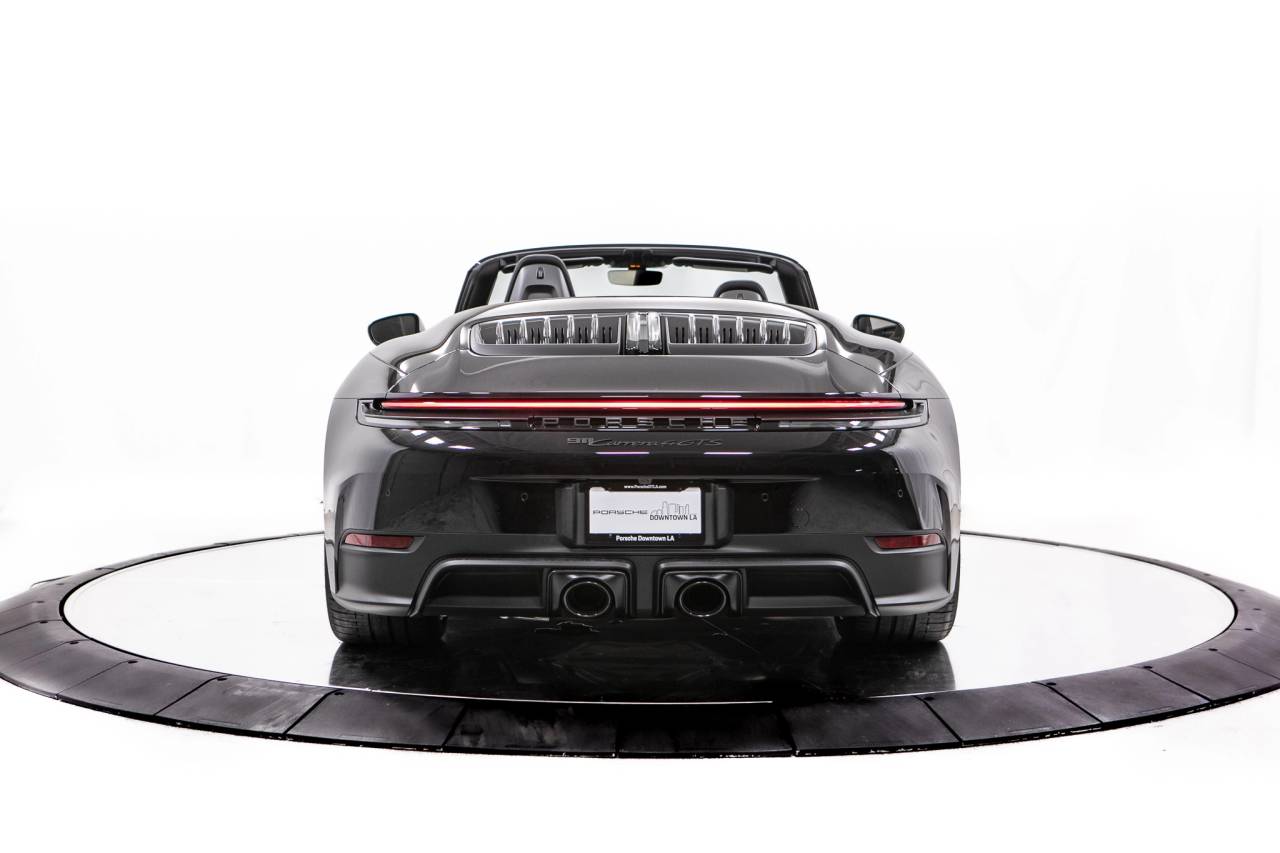 Thumbnail: 2026 Porsche 911 - 6