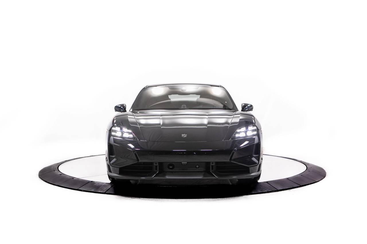 Thumbnail: 2026 Porsche Taycan - 10