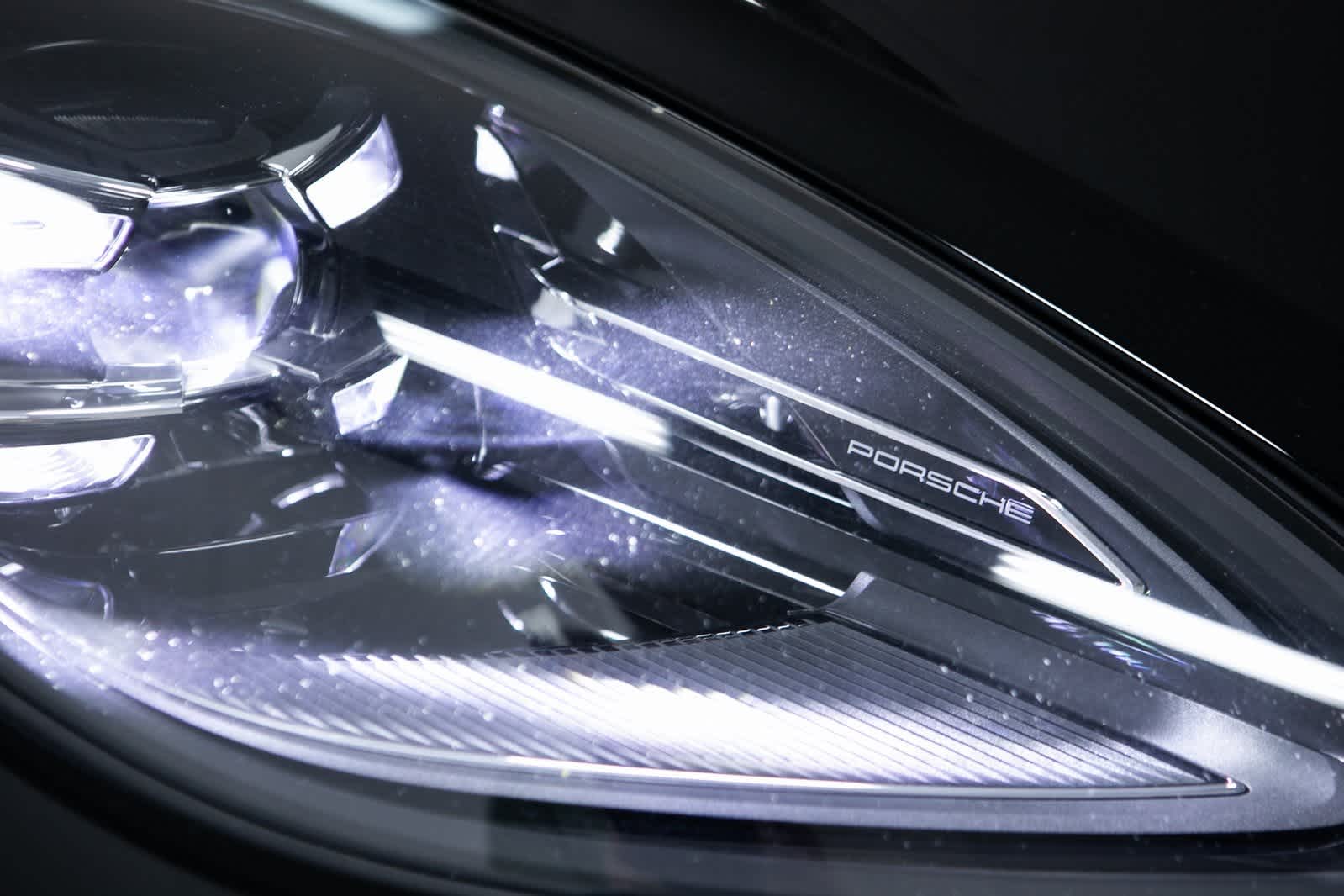 Thumbnail: 2025 Porsche Macan - 34